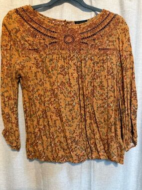 Anthropologie Boho Embroidered Floral Peasant Top